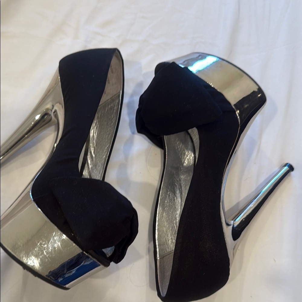 Steve Madden Moskow Size 7.5
